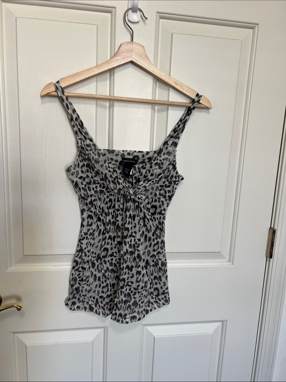 Leopard Print Sleeveless Tank Top - Gray